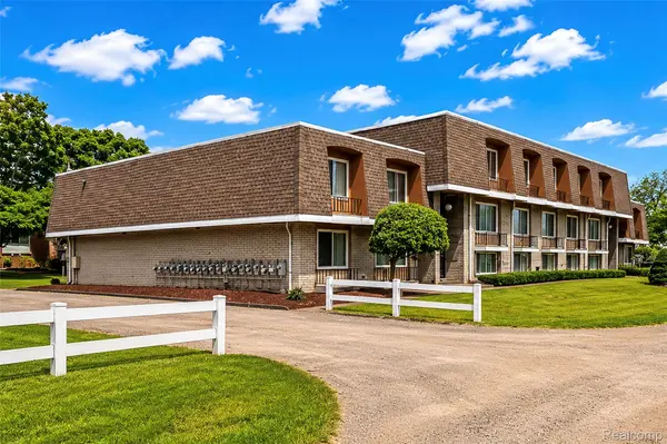 35281 Lewis ST #20, Westland, MI 48185