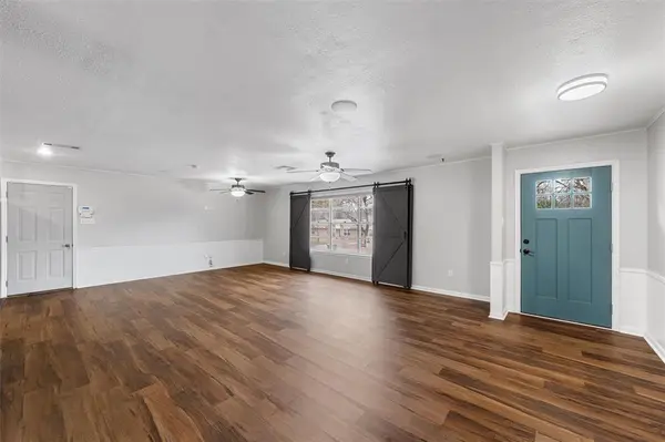 2208 Lake Forest Drive, Waco, TX 76708