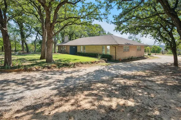 225 Timberline Lane, Southlake, TX 76092