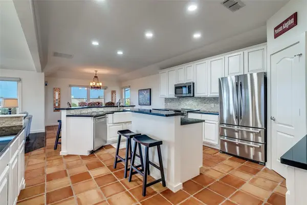 150 Bel Air Loop, Graford, TX 76449
