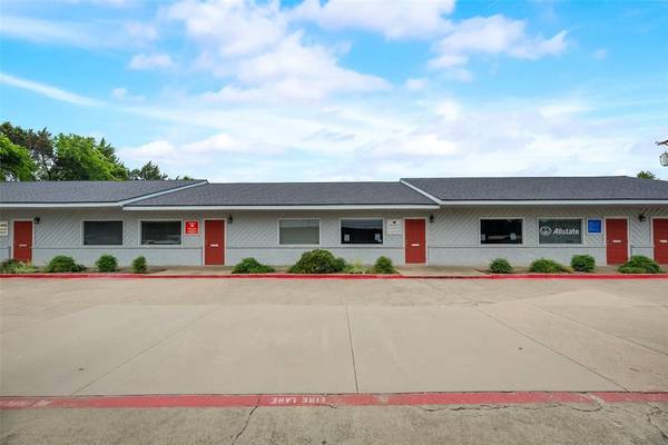 606 W Wheatland Road #103, Duncanville, TX 75116