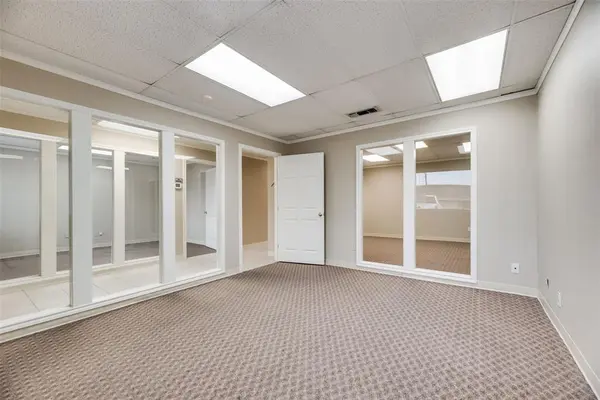606 W Wheatland Road #103, Duncanville, TX 75116