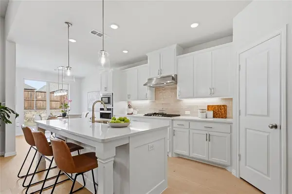 9317 Sunset Lane,  Oak Point,  TX 75068