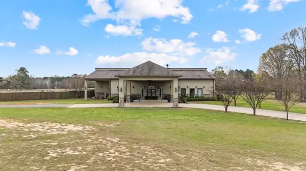14284 N 322 Highway, Kilgore, TX 75662