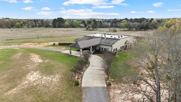 14284 N 322 Highway, Kilgore, TX 75662