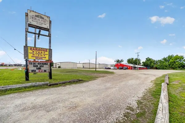 304 Fm 148, Terrell, TX 75160