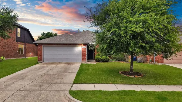 2805 Enchanted Eve Drive, Little Elm, TX 75068
