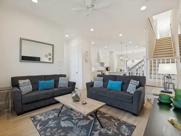 732 W 7th Street, Dallas, TX 75208