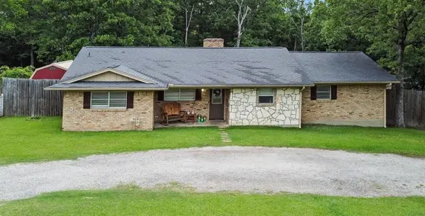 1301 Woodland Drive, Canton, TX 75103