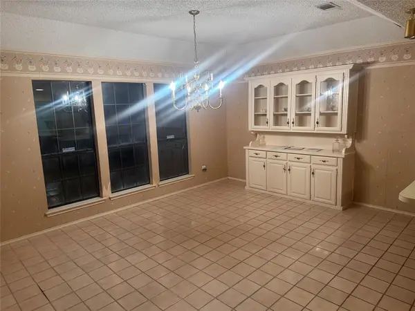 836 Lombardy Court, Fort Worth, TX 76112