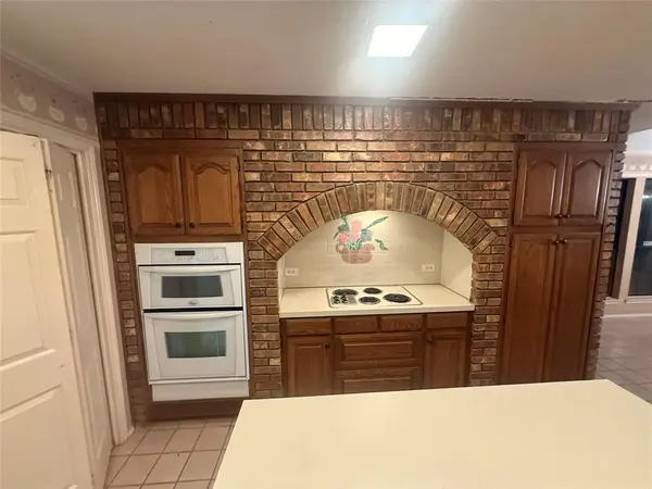 836 Lombardy Court, Fort Worth, TX 76112