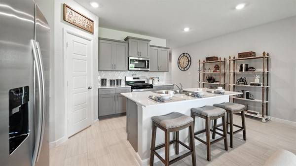 109 TYLER Street, Grandview, TX 76050