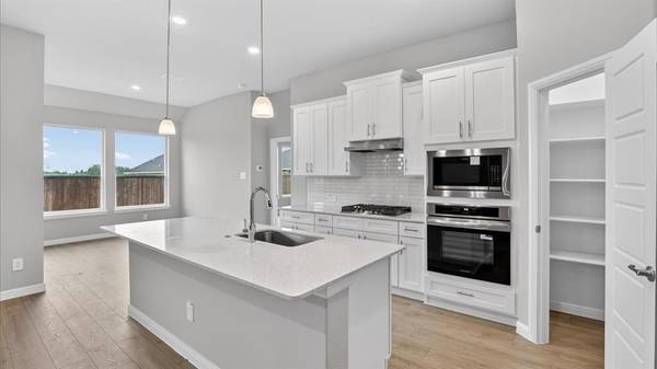 3309 PIER VIEW Street, Grand Prairie, TX 76065