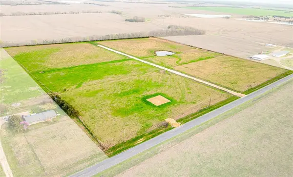 117 Private Rd 14025, Blossom, TX 75416