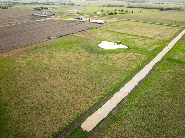 108 Private Rd 14025, Blossom, TX 75416