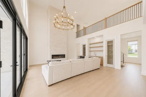 316 Manza Court, Aledo, TX 76008