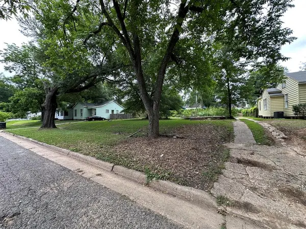 123 E Prospect Street, Shreveport, LA 71104