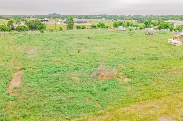 1704 W Fm 917, Burleson, TX 76058