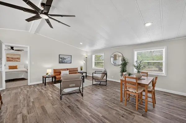 704 Spring Miller Court, Arlington, TX 76002