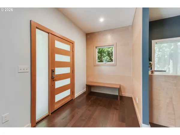 3712 SE 8TH AVE, Portland, OR 97202
