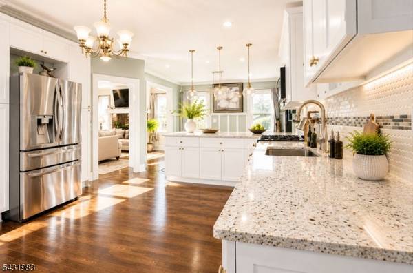 52 Hollywood Ave, Hillside Twp., NJ 07205