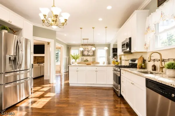 52 Hollywood Ave, Hillside Twp., NJ 07205