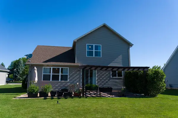 1646 Abbey CT, Pleasant, MI 48858