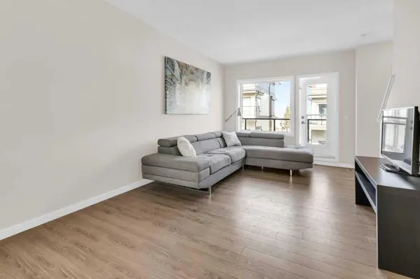 501 River Heights DR #407, Cochrane, AB T4C 2L3