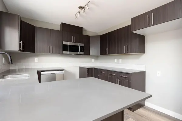 401 Athabasca AVE #212, Fort Mcmurray, AB T9J 1H4