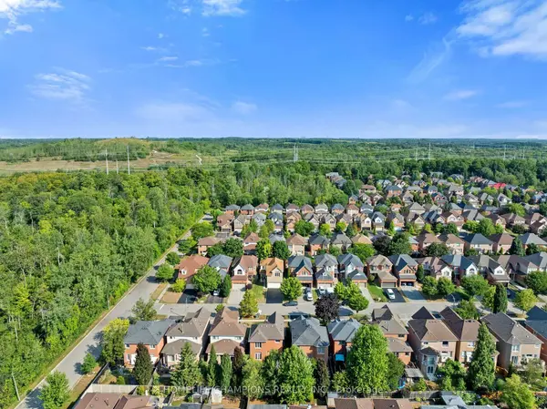 104 Secord ST, Pickering, ON L1V 6V6
