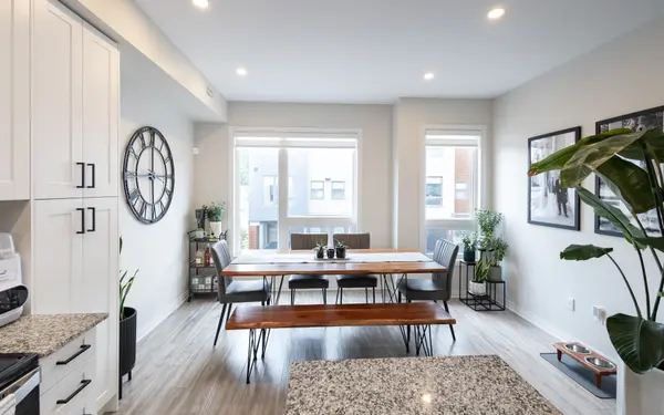 1623 Pleasure Valley PATH N, Oshawa, ON L1G 0E3