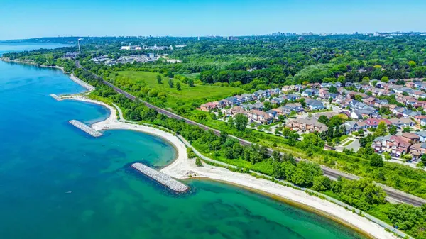 22 Lakeridge DR, Toronto E10, ON M1C 5C2