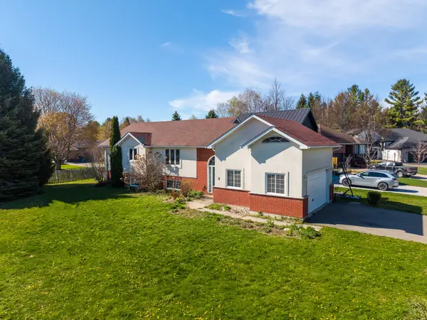 3 Shirley CT, Blue Mountains, ON N0H 2P0