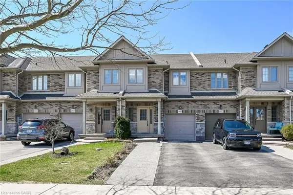 205 Tanglewood DR, Hamilton, ON L0R 1C0