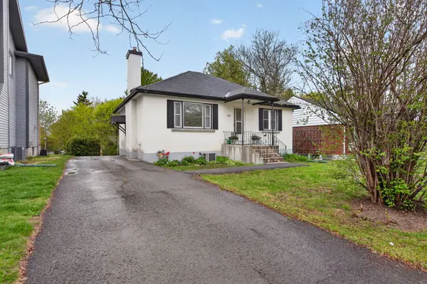1442 Cavendish RD, Alta Vista And Area, ON K1H 6C3