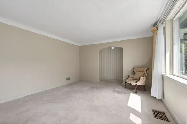 1442 Cavendish RD, Alta Vista And Area, ON K1H 6C3