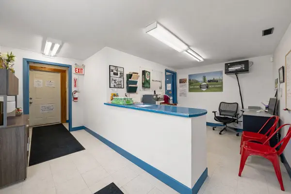 17 McFarland DR E, Prince Edward County, ON K0K 2T0