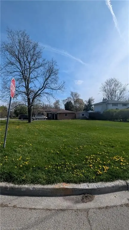 36 Wallis AVE, West Lincoln, ON L0R 2A0