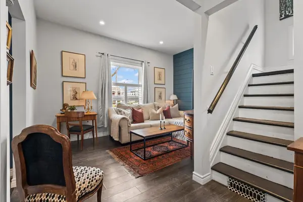 3 Marmora ST, London East, ON N5Z 1Z4