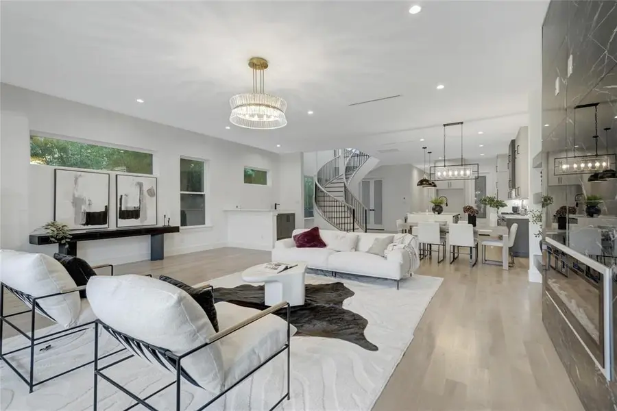 3720 Fairfax Avenue, Dallas, TX 75209