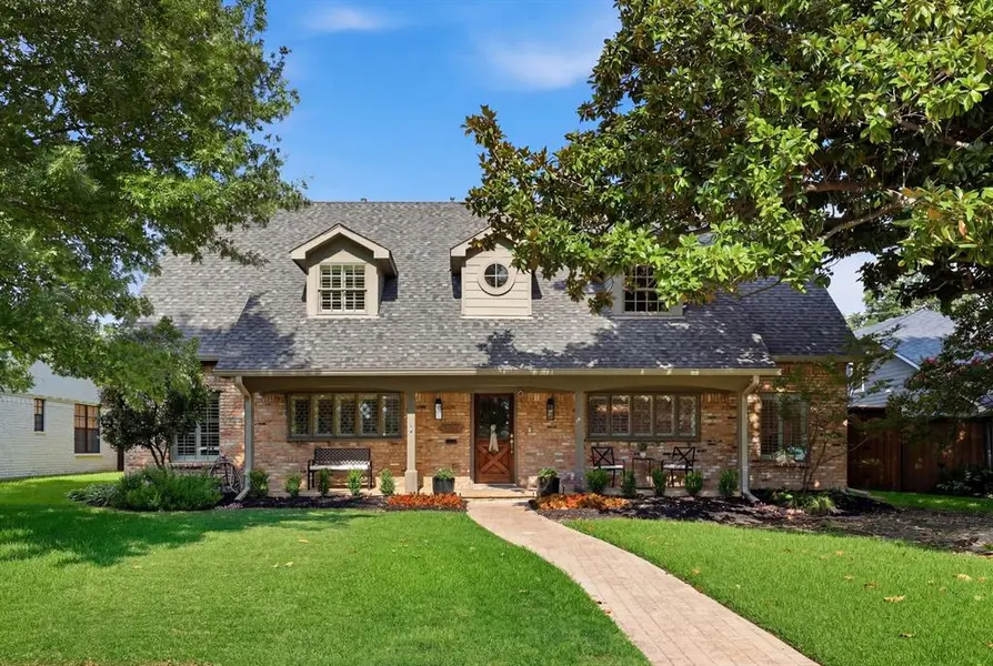9677 Crestedge Drive, Dallas, TX 75238