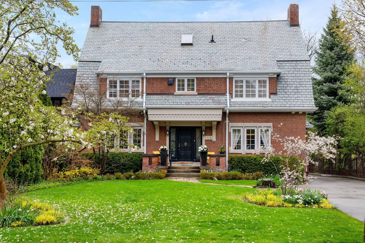124 Blythwood RD, Toronto C04, ON M4N 1A4