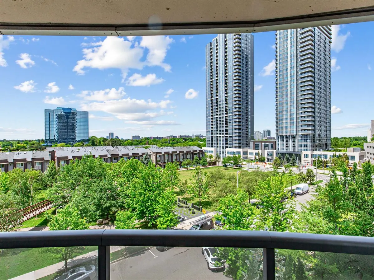 151 Village Green SQ #607, Toronto E07, ON M1S 0K5