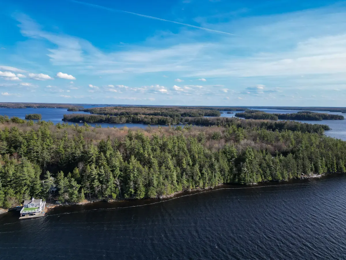 Pine (57 Island M81) IS, Muskoka Lakes, ON P1L 1W8