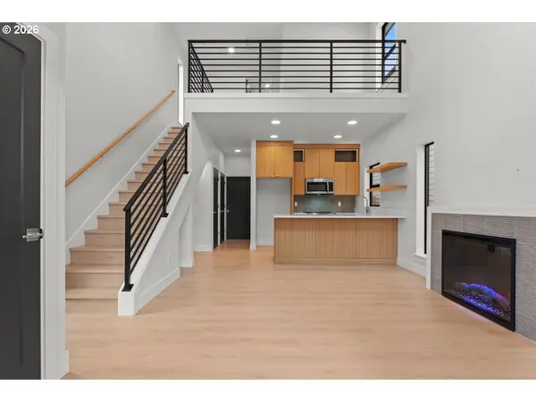 7888 SE 70th AVE, Portland, OR 97206