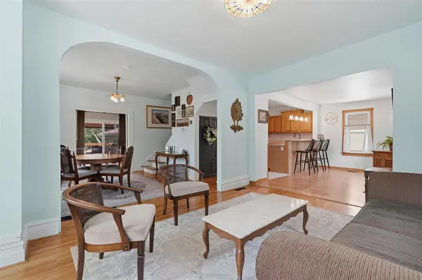 525 S Marion Ave, Washington, IA 52353-1426