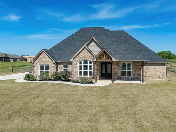 105 Carls Court, Boyd, TX 76023