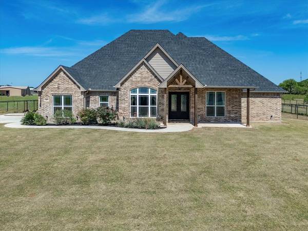105 Carls Court, Boyd, TX 76023