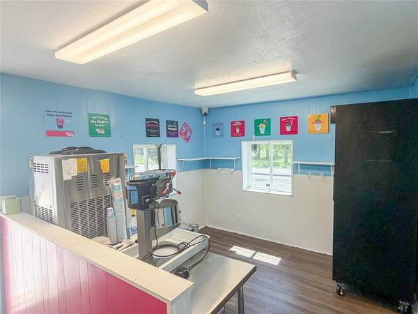 507 S Business 287, Decatur, TX 76234