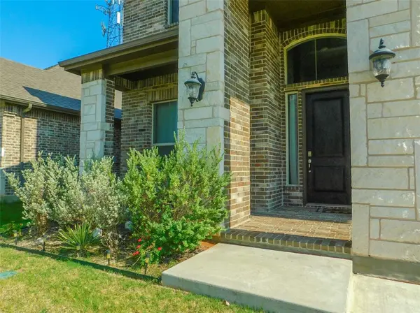 1021 Pitch Pine Street, Hickory Creek, TX 75065